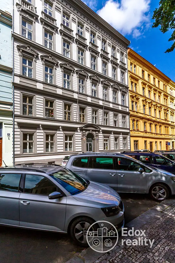 Prodej bytu 3+1 91 m², Praha 5 - Malá Strana