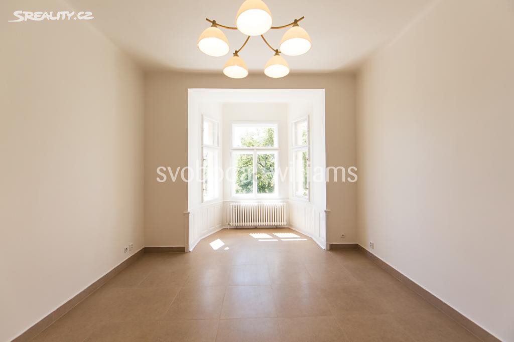 Pronájem bytu 3+1 120 m², náměstí Jiřího z Poděbrad, Praha 3 - Vinohrady