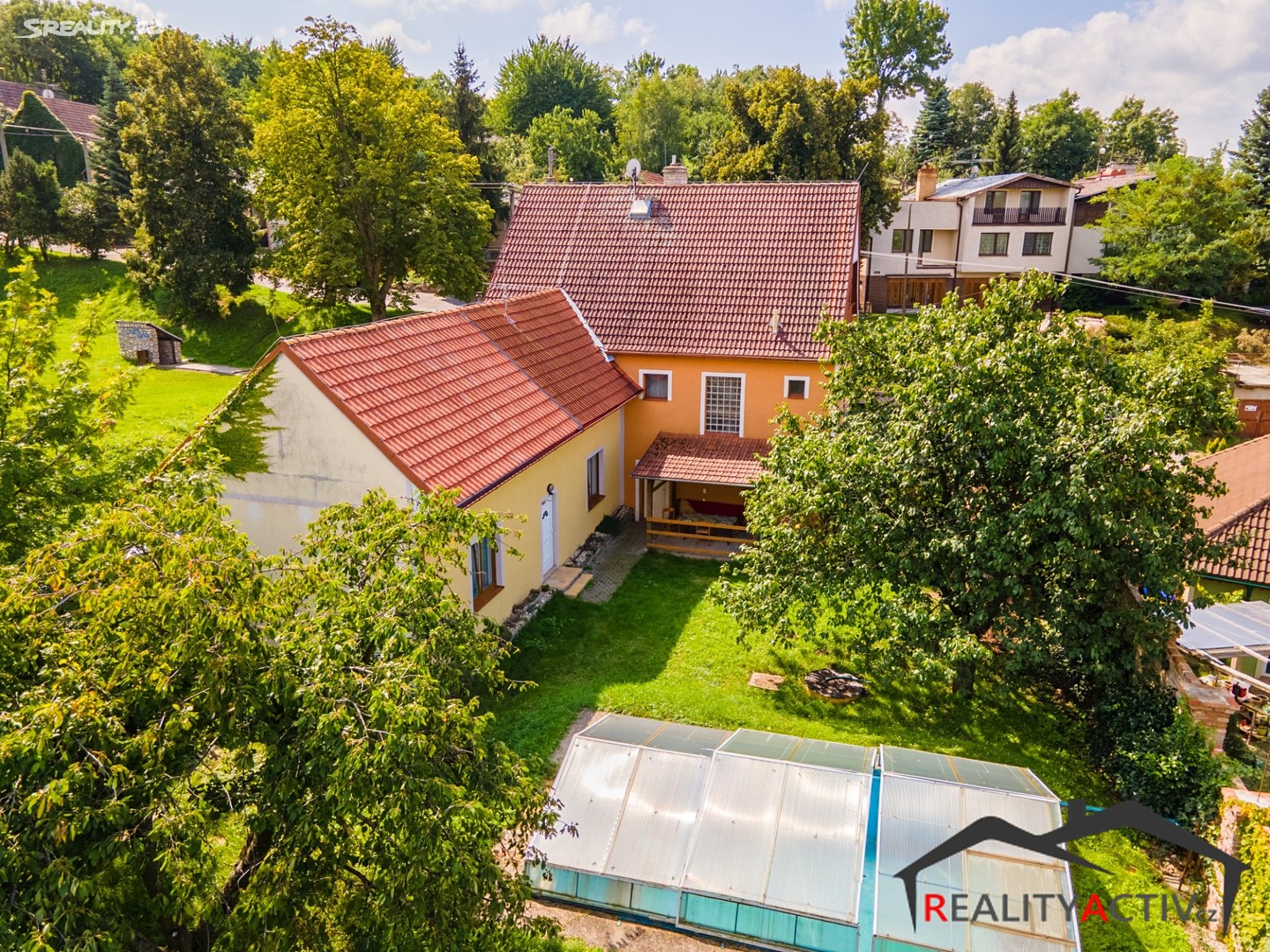 Prodej  rodinného domu 347 m², pozemek 932 m², Perná, okres Břeclav