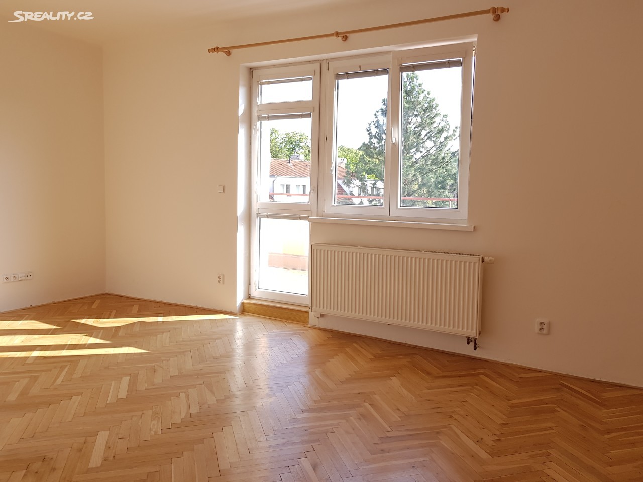 Pronájem bytu 3+kk 70 m², Ve struhách, Praha 6 - Bubeneč