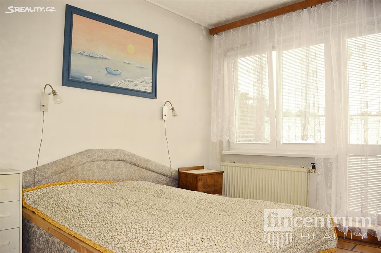 Prodej  rodinného domu 450 m², pozemek 1 014 m², Vřesovice, okres Hodonín