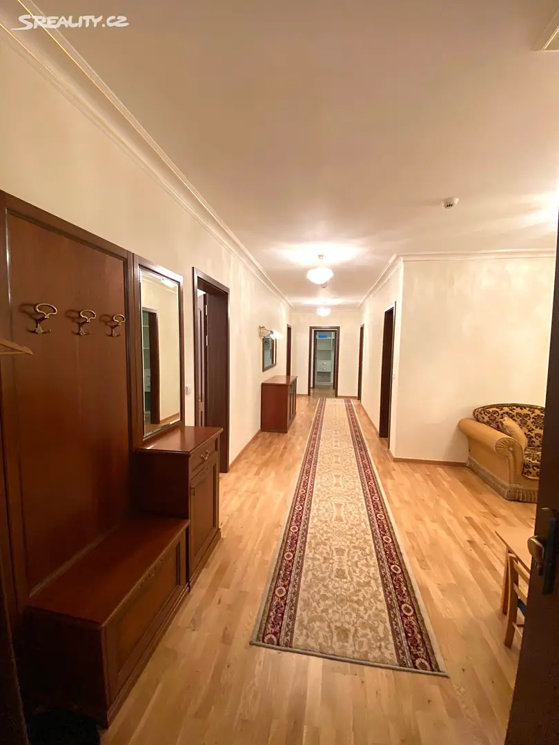 Prodej bytu 3+kk 147 m², Divadelní, Karlovy Vary