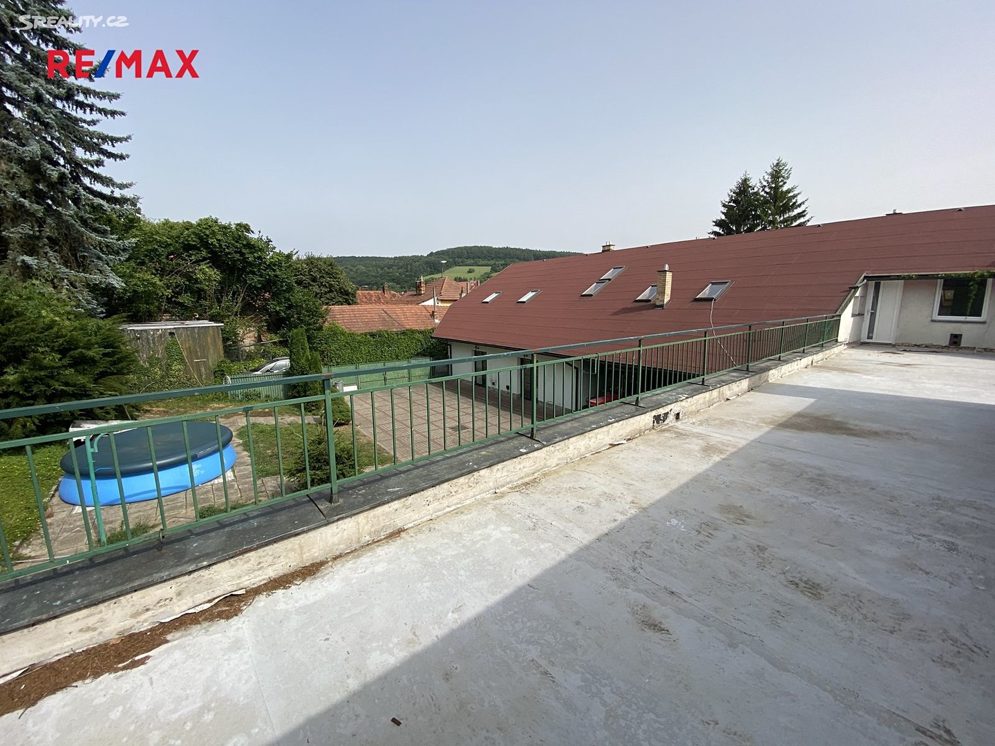 Prodej  rodinného domu 800 m², pozemek 6 174 m², Záhorovice, okres Uherské Hradiště