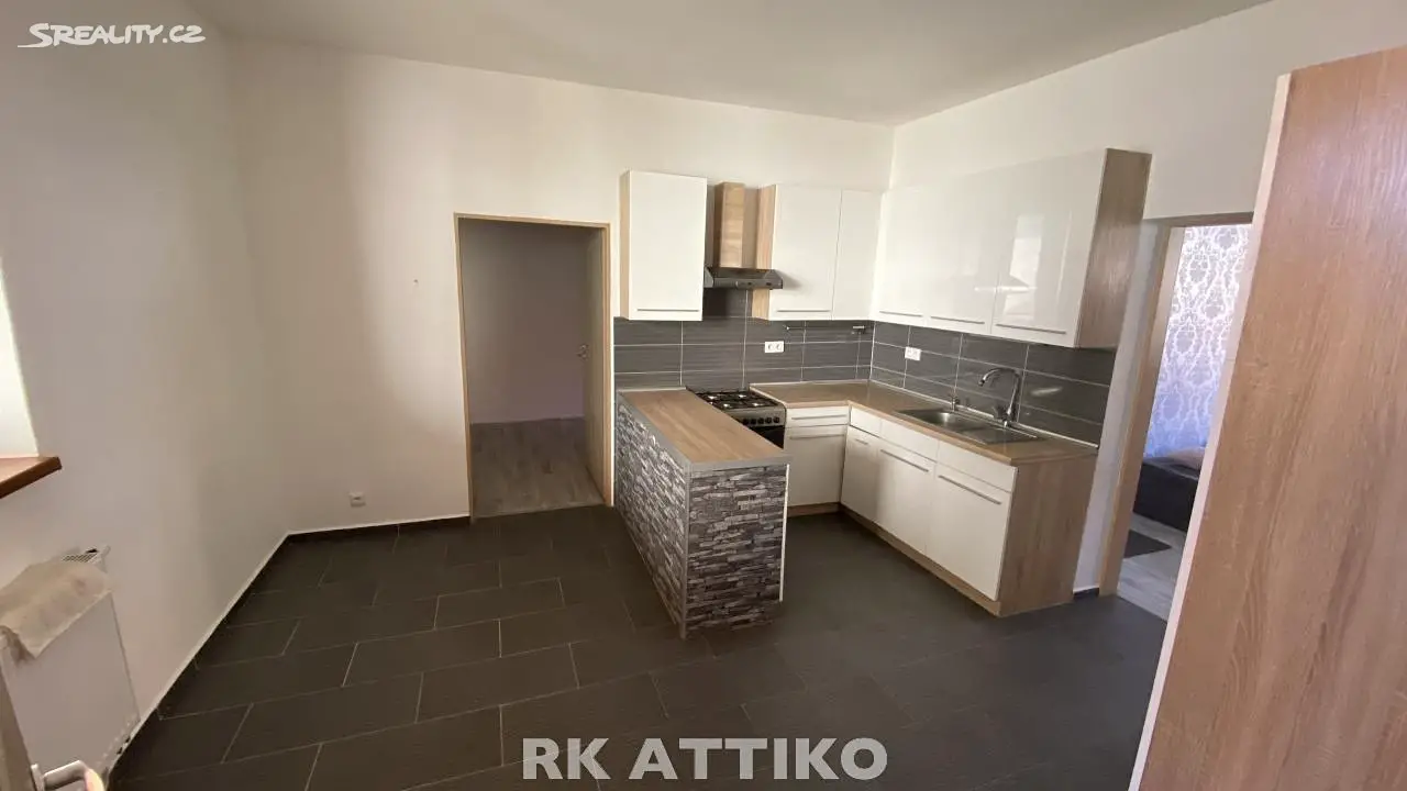 Prodej  rodinného domu 300 m², pozemek 332 m², Hraničky, Brno - Bohunice