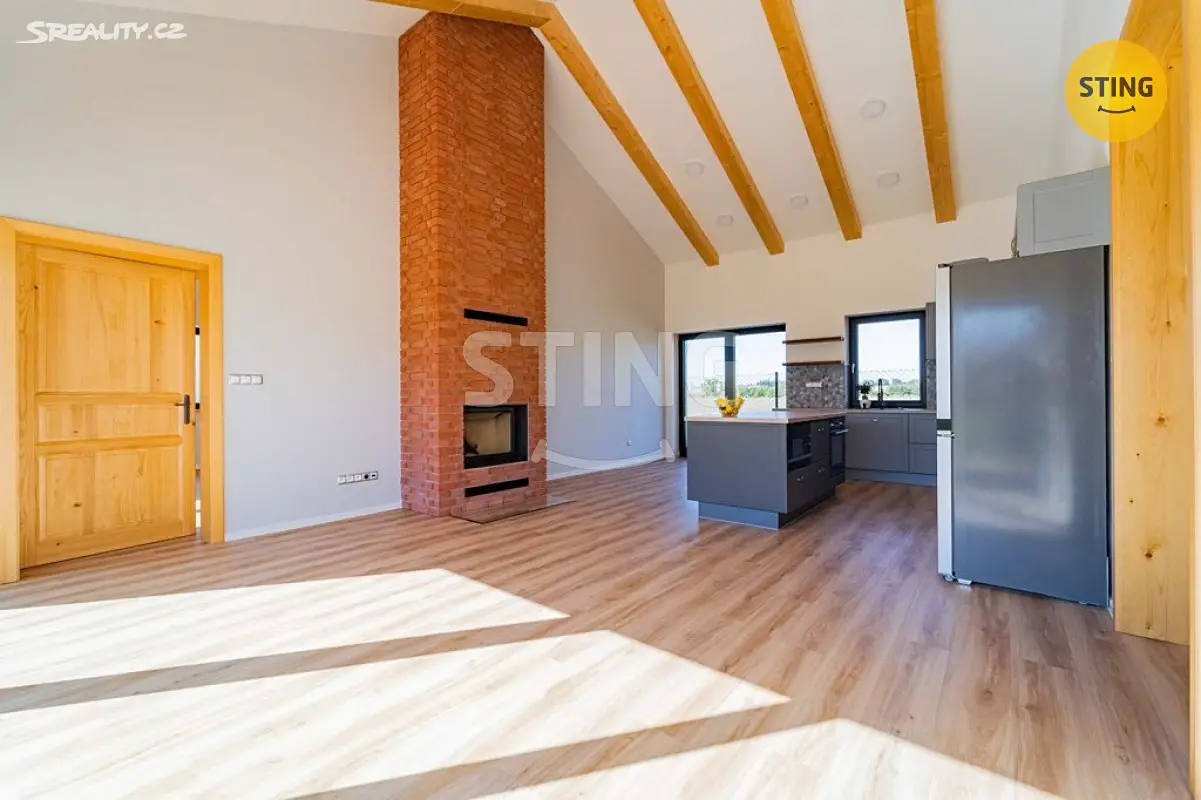 Prodej  rodinného domu 262 m², pozemek 1 249 m², Hlavní, Otice