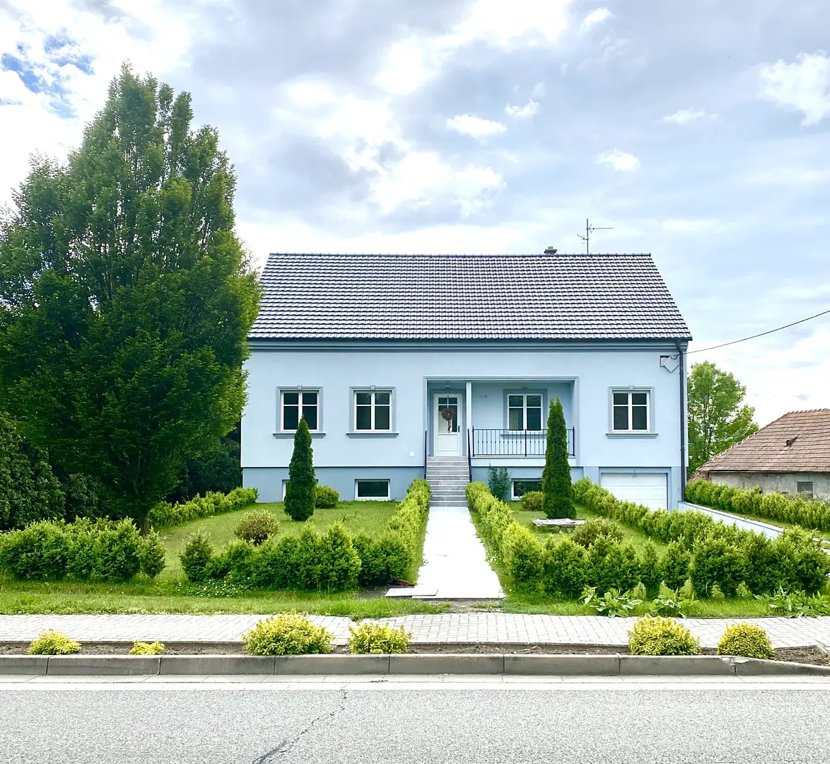 Prodej  rodinného domu 394 m², pozemek 523 m², Milotice, okres Hodonín