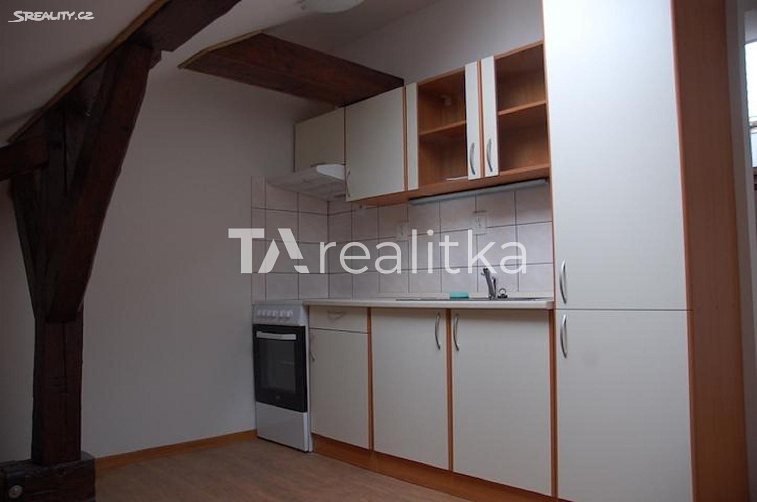 Prodej bytu 1+1 31 m², Krnov - Pod Cvilínem, okres Bruntál