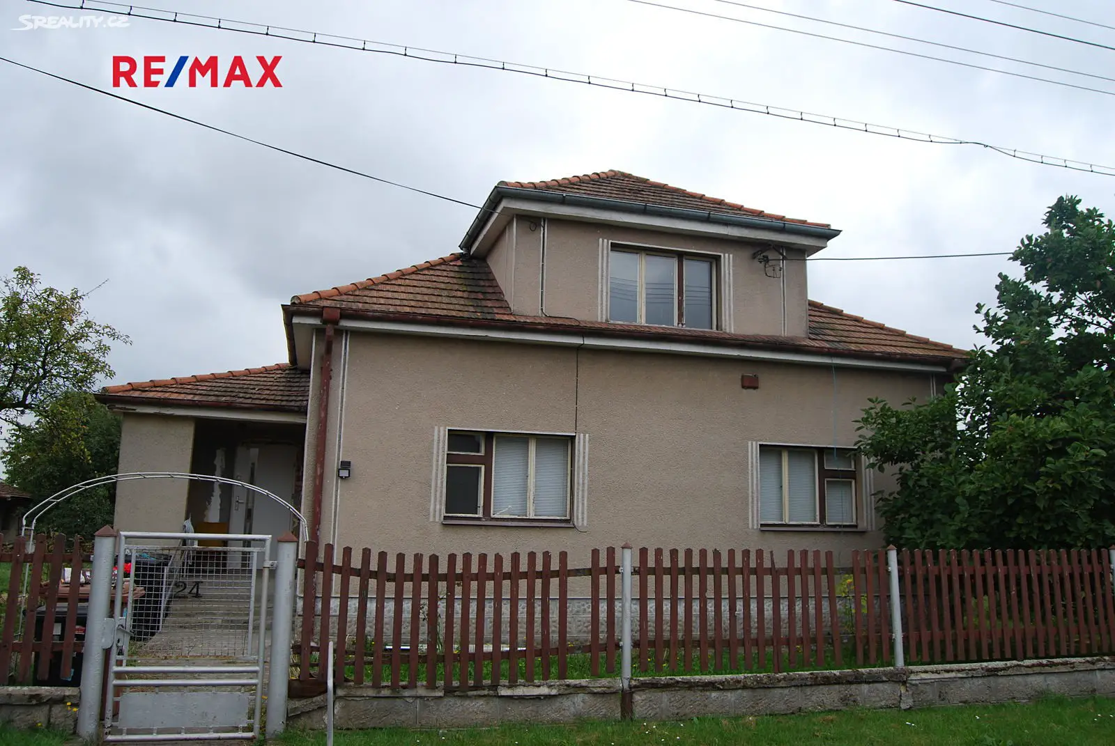 Prodej  rodinného domu 381 m², pozemek 1 500 m², Jíkev, okres Nymburk