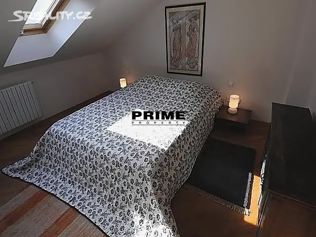 Pronájem bytu 3+kk 96 m² (Mezonet), Odborů, Praha 2 - Nové Město