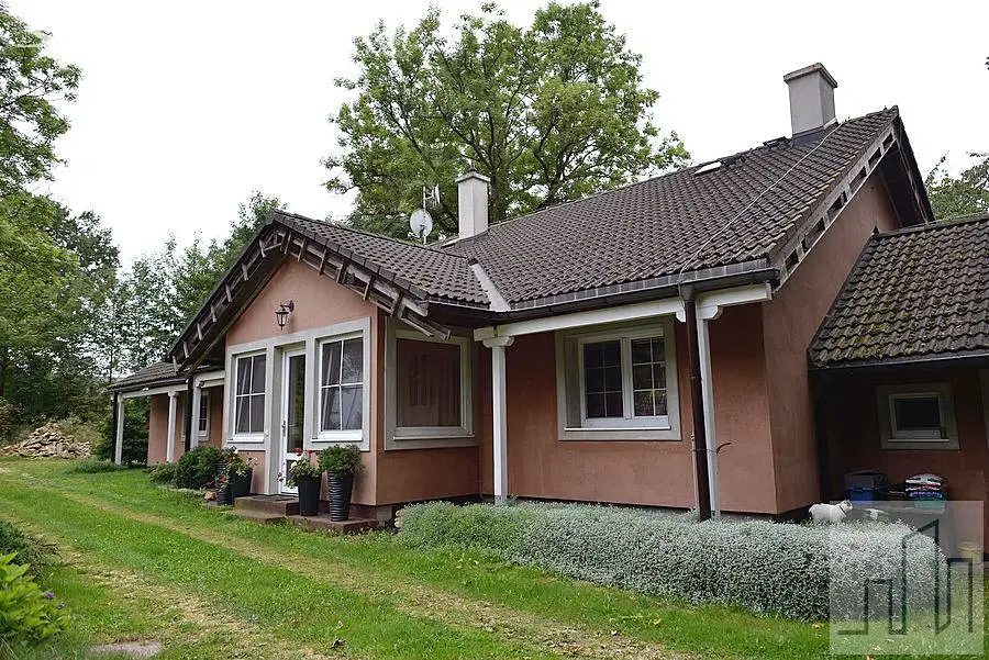 Prodej  rodinného domu 180 m², pozemek 2 142 m², Aš - Mokřiny, okres Cheb