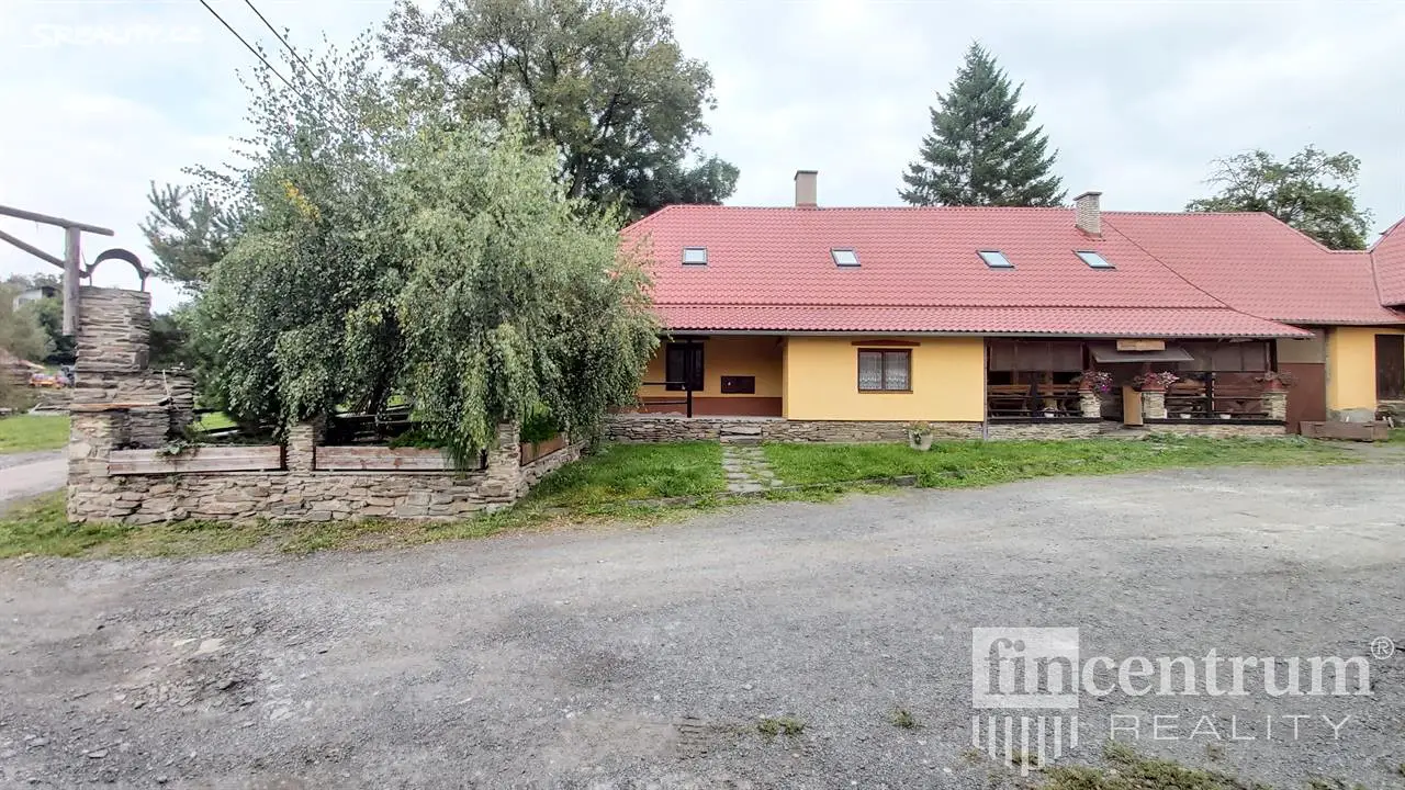 Prodej  zemědělské usedlosti 400 m², pozemek 124 087 m², Hlavňovice - Libětice, okres Klatovy