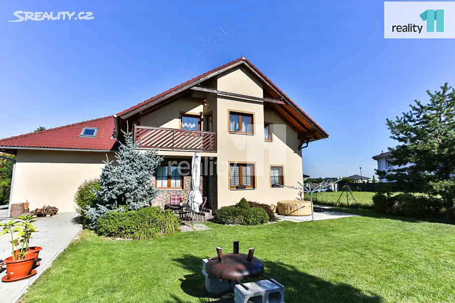 Prodej  rodinného domu 317 m², pozemek 840 m², Albatrosová, Jesenice - Zdiměřice