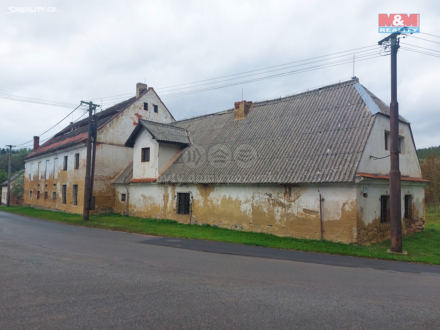 Prodej  rodinného domu 300 m², pozemek 1 807 m², Hořovičky - Hokov, okres Rakovník