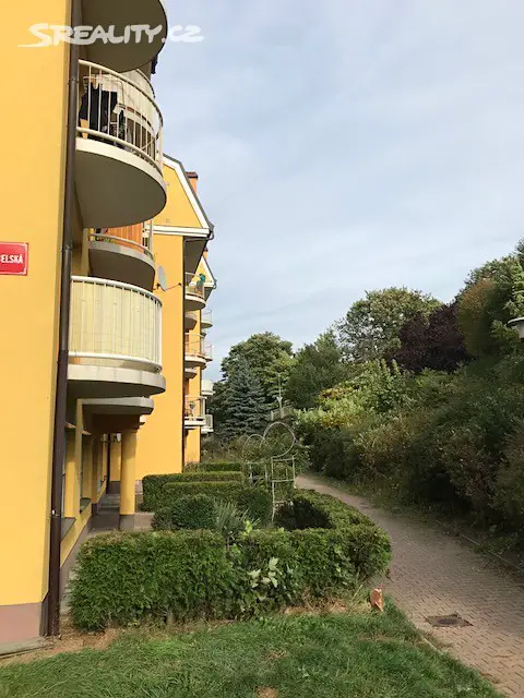 Prodej bytu 3+1 98 m² (Mezonet), Stará Kysibelská, Karlovy Vary - Drahovice
