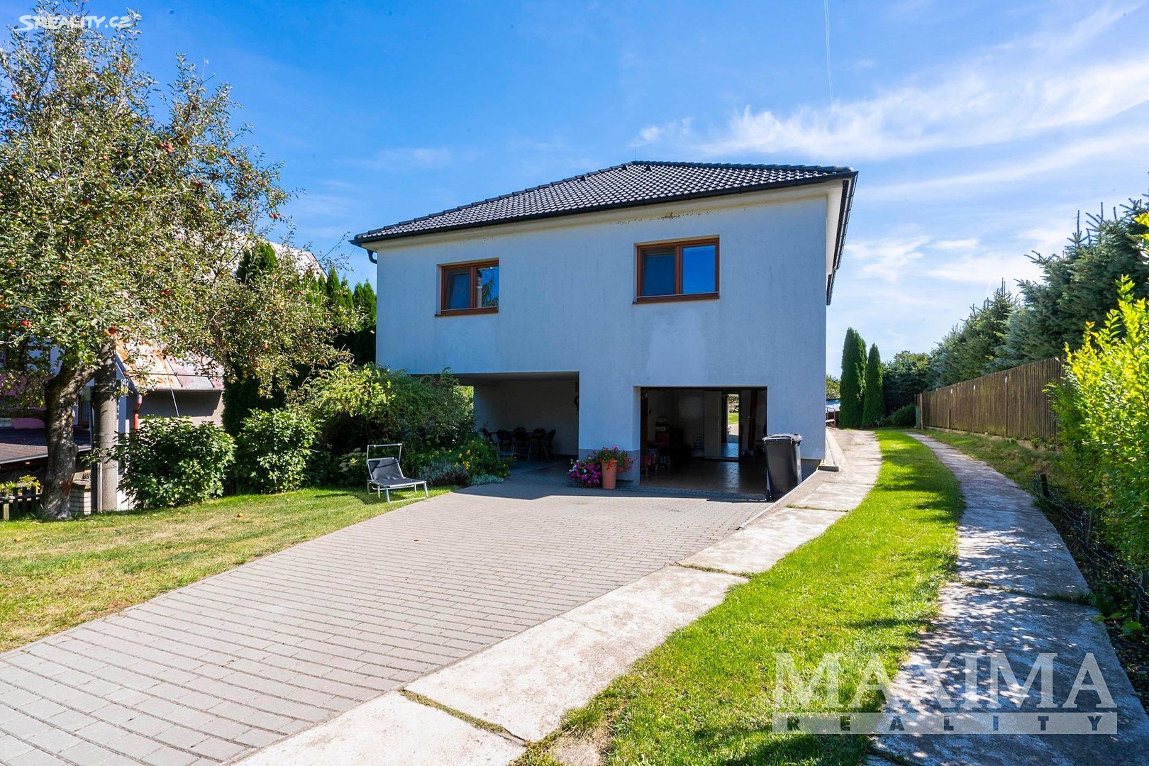 Prodej  rodinného domu 456 m², pozemek 2 131 m², Velké Meziříčí - Hrbov, okres Žďár nad Sázavou