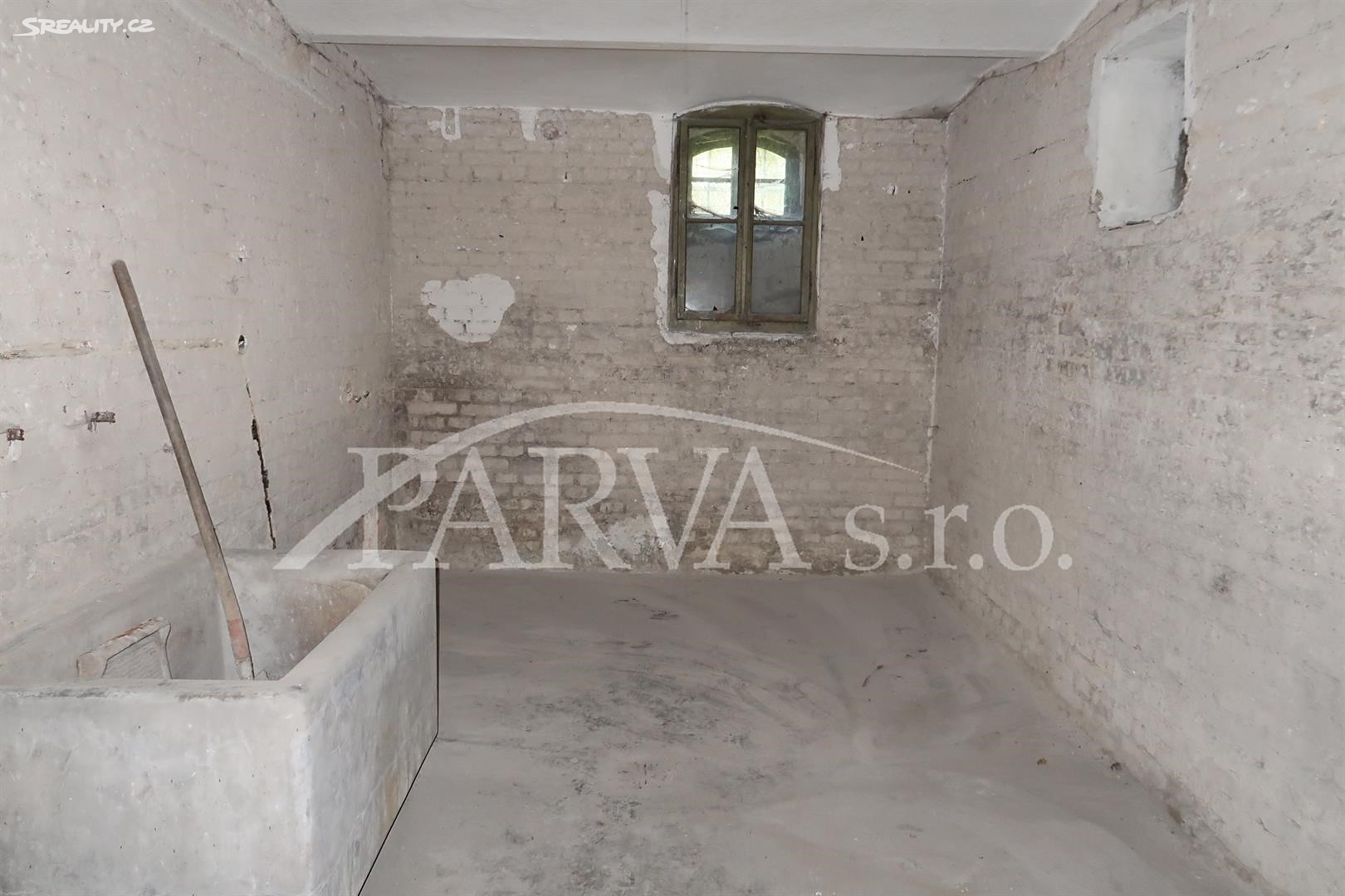 Prodej  vily 500 m², pozemek 2 001 m², Holoubkov, okres Rokycany