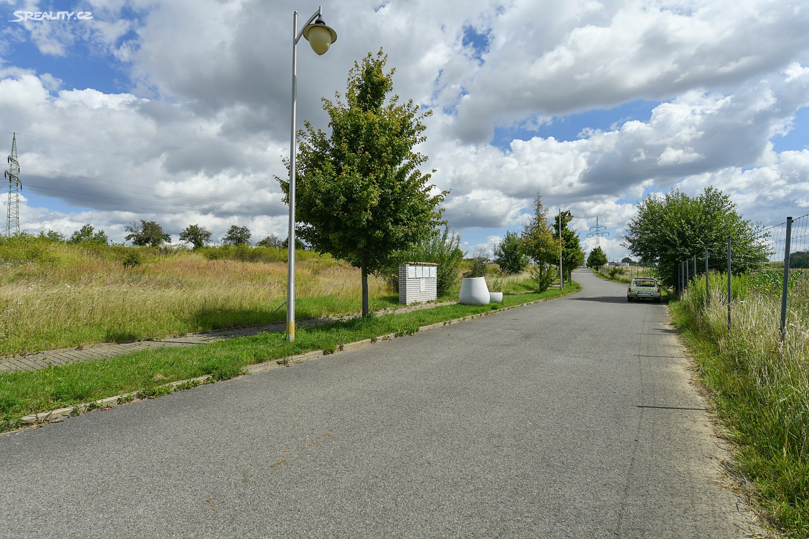 Prodej  stavebního pozemku 1 556 m², V Necičkách, Vysoký Újezd