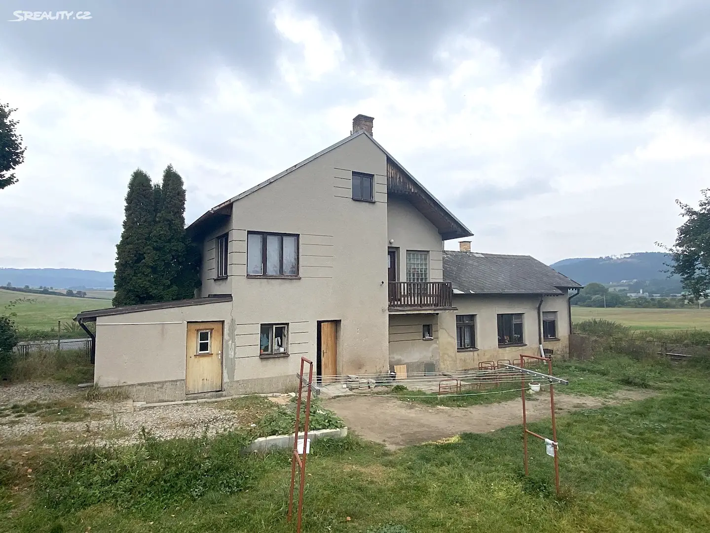 Prodej  rodinného domu 200 m², pozemek 2 198 m², Libomyšl, okres Beroun
