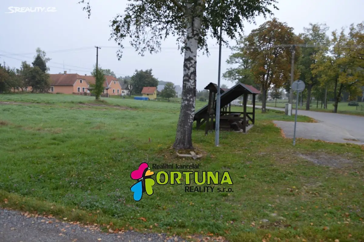 Prodej  stavebního pozemku 904 m², Jílovice - Lipnice, okres České Budějovice