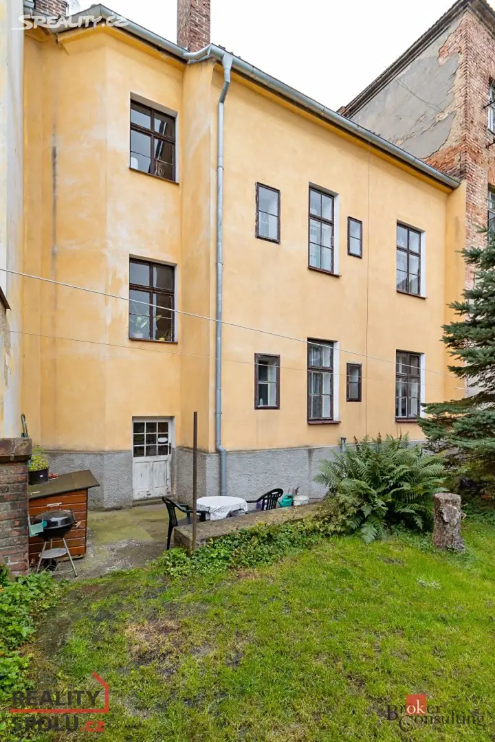 Prodej  rodinného domu 251 m², pozemek 190 m², V Bezovce, Plzeň - Jižní Předměstí