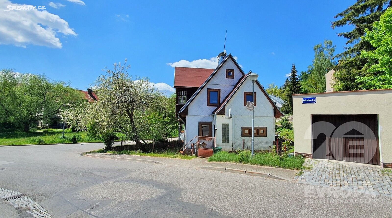 Prodej  rodinného domu 170 m², pozemek 460 m², Lomní, Trutnov - Dolní Předměstí