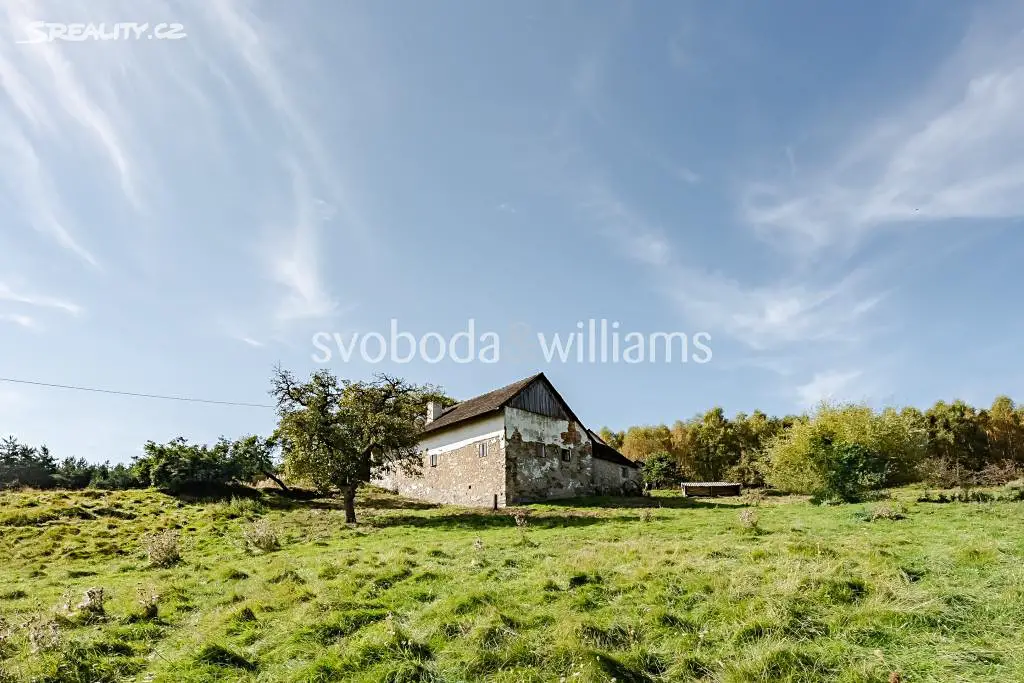 Prodej  rodinného domu 180 m², pozemek 28 327 m², Chrášťany - Soběšovice, okres Benešov