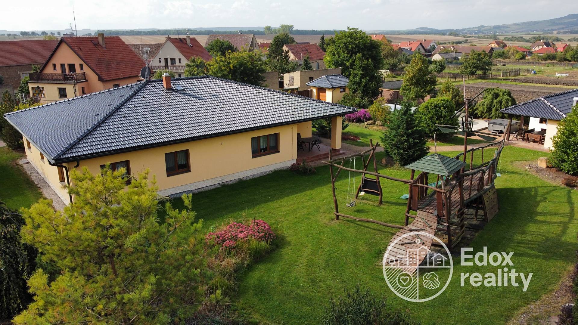 Prodej  rodinného domu 269 m², pozemek 4 030 m², Kačovská, Chotěšov