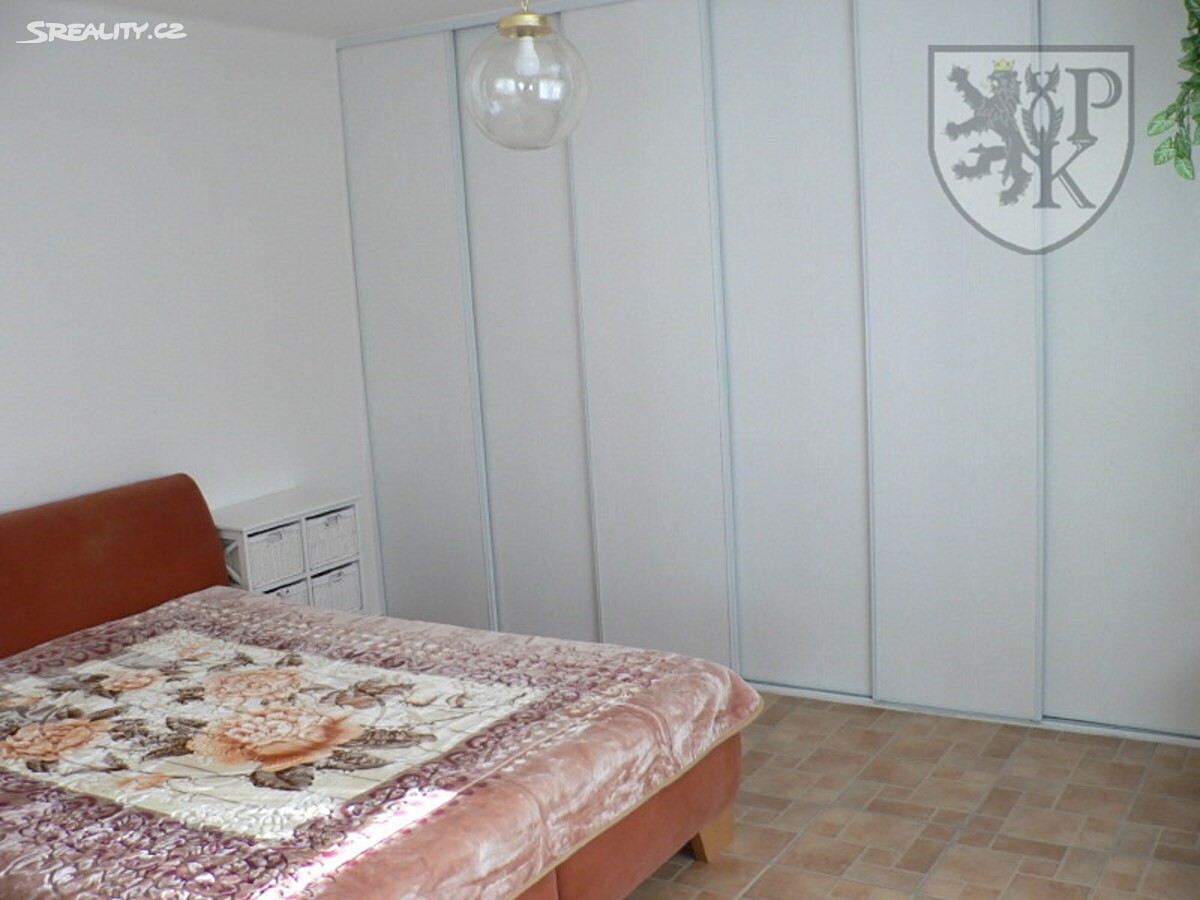 Prodej  rodinného domu 430 m², pozemek 794 m², Spojovací, Radomyšl