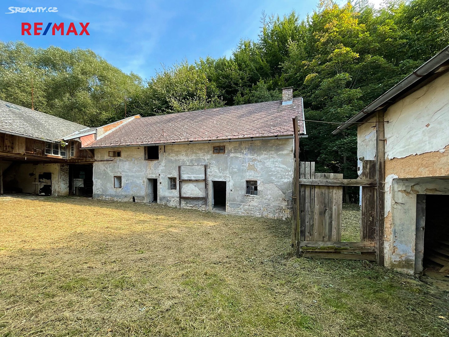 Prodej  rodinného domu 925 m², pozemek 30 937 m², Chvalkovice - Malá Bukovina, okres Náchod