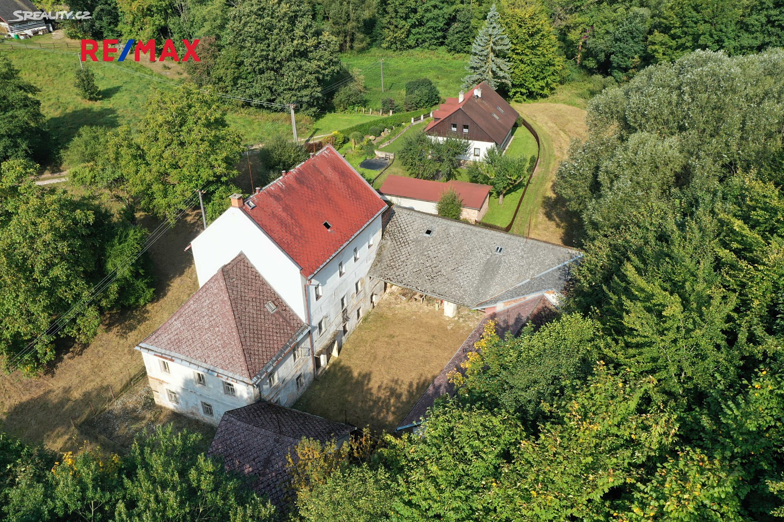 Prodej  rodinného domu 925 m², pozemek 30 937 m², Chvalkovice - Malá Bukovina, okres Náchod