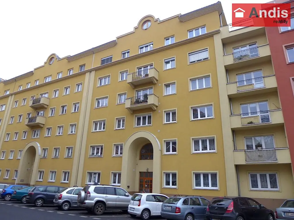 Pronájem bytu 1+kk 55 m² (Podkrovní), Londýnská, Ústí nad Labem - Ústí nad Labem-centrum