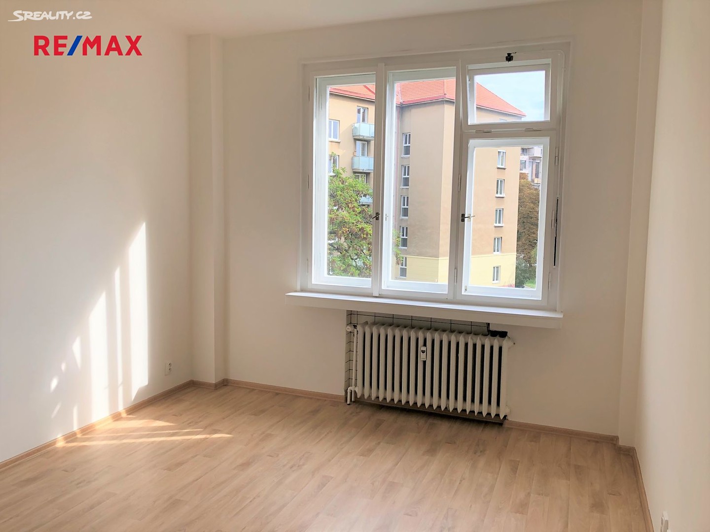 Pronájem bytu 1+kk 27 m², Pivovarnická, Praha 8 - Libeň