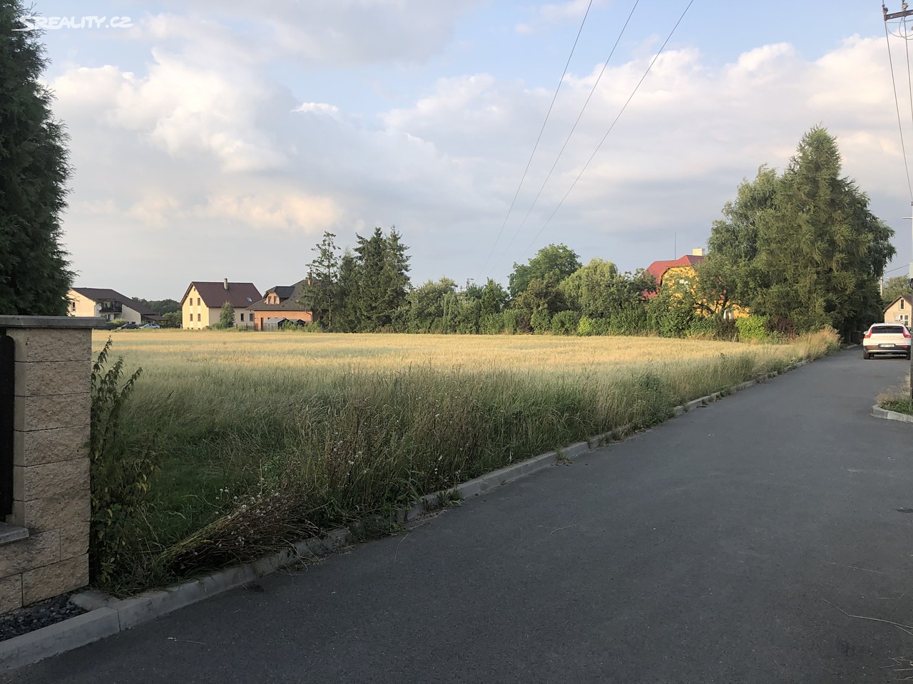 Prodej  stavebního pozemku 1 000 m², K Lípě, Ostrava