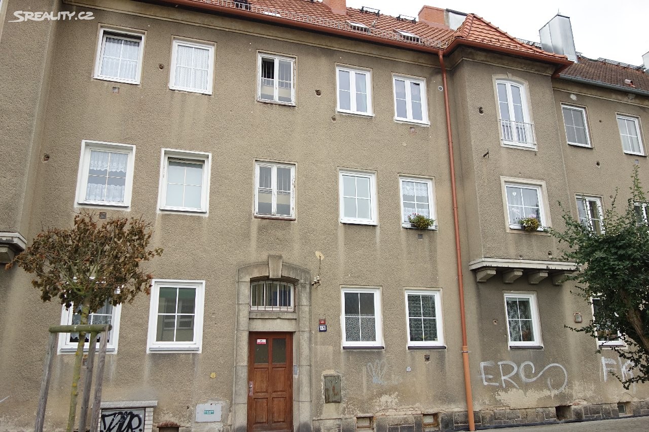Prodej bytu 3+1 63 m², Obětí nacismu, Cheb