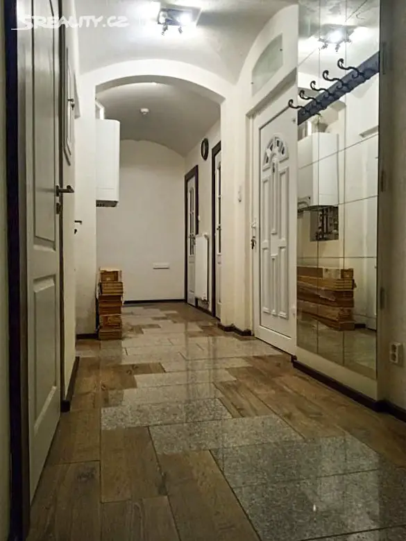 Prodej bytu 4+1 76 m², Bulharská, Karlovy Vary