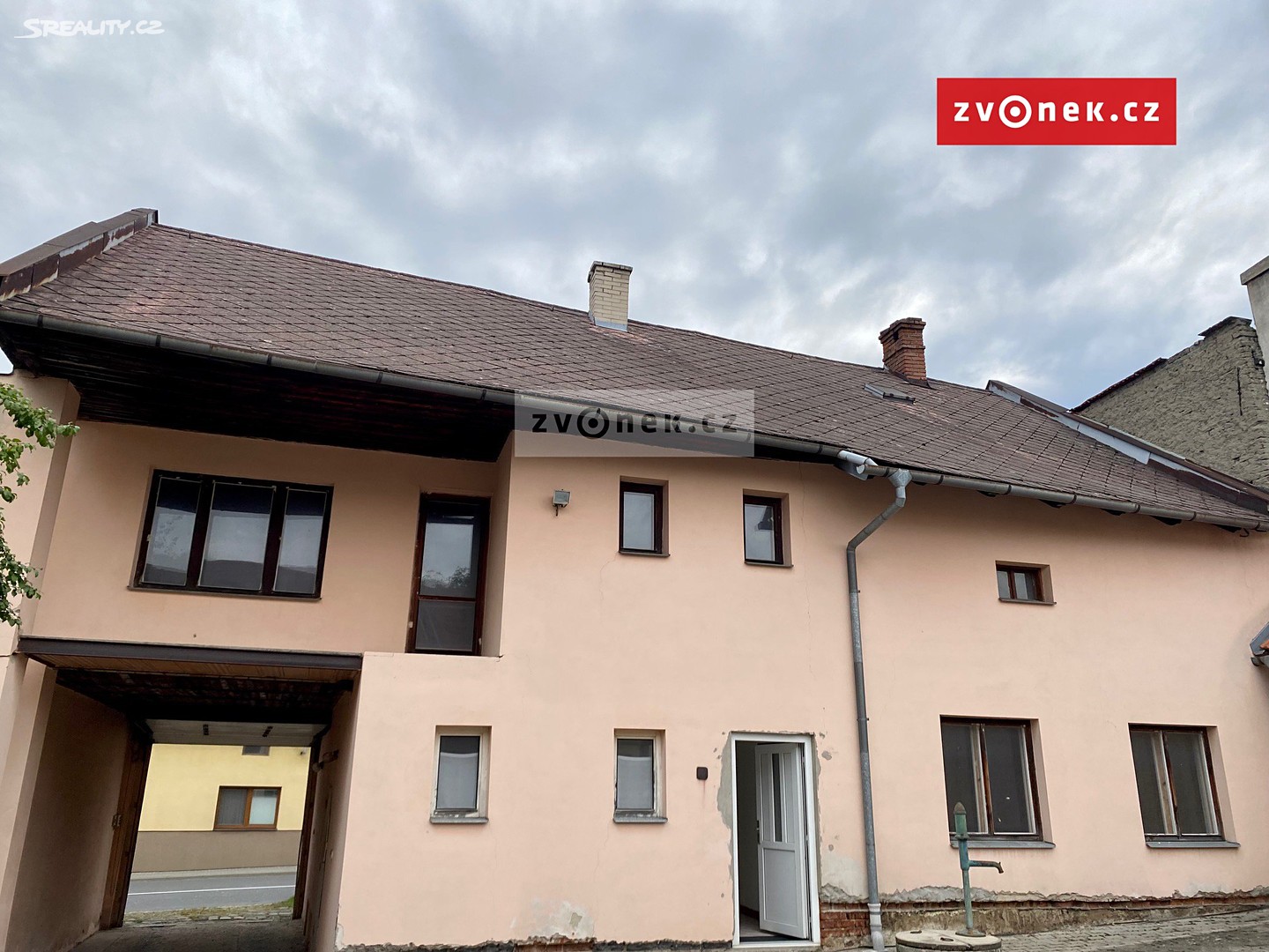 Prodej  rodinného domu 350 m², pozemek 905 m², Dřevohostice, okres Přerov