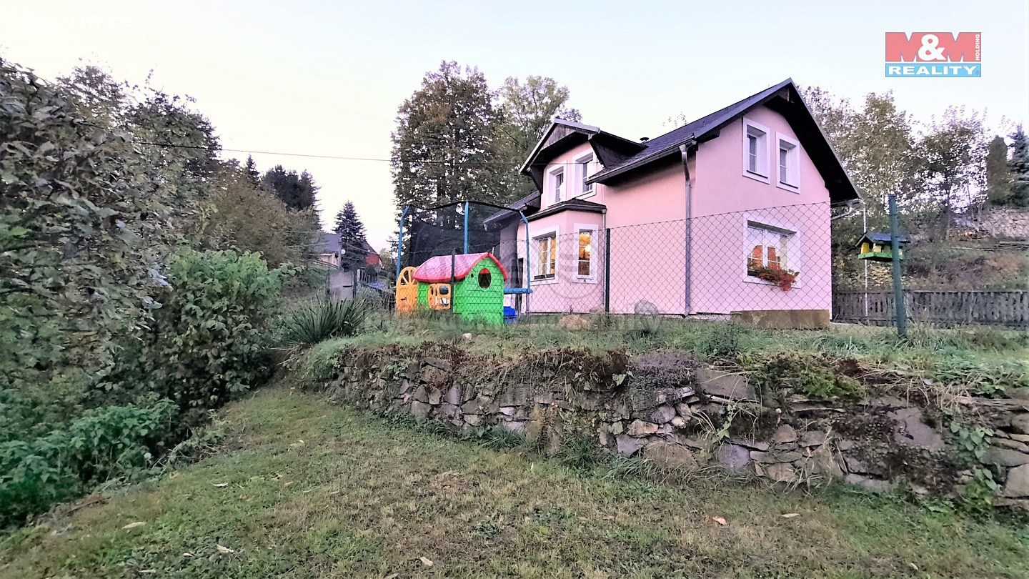 Prodej  rodinného domu 178 m², pozemek 691 m², Krásný Les, okres Karlovy Vary