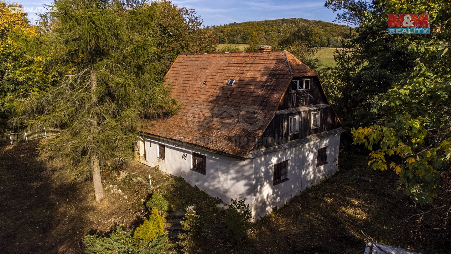 Prodej  rodinného domu 2 500 m², pozemek 2 500 m², Dětřichov nad Bystřicí, okres Bruntál