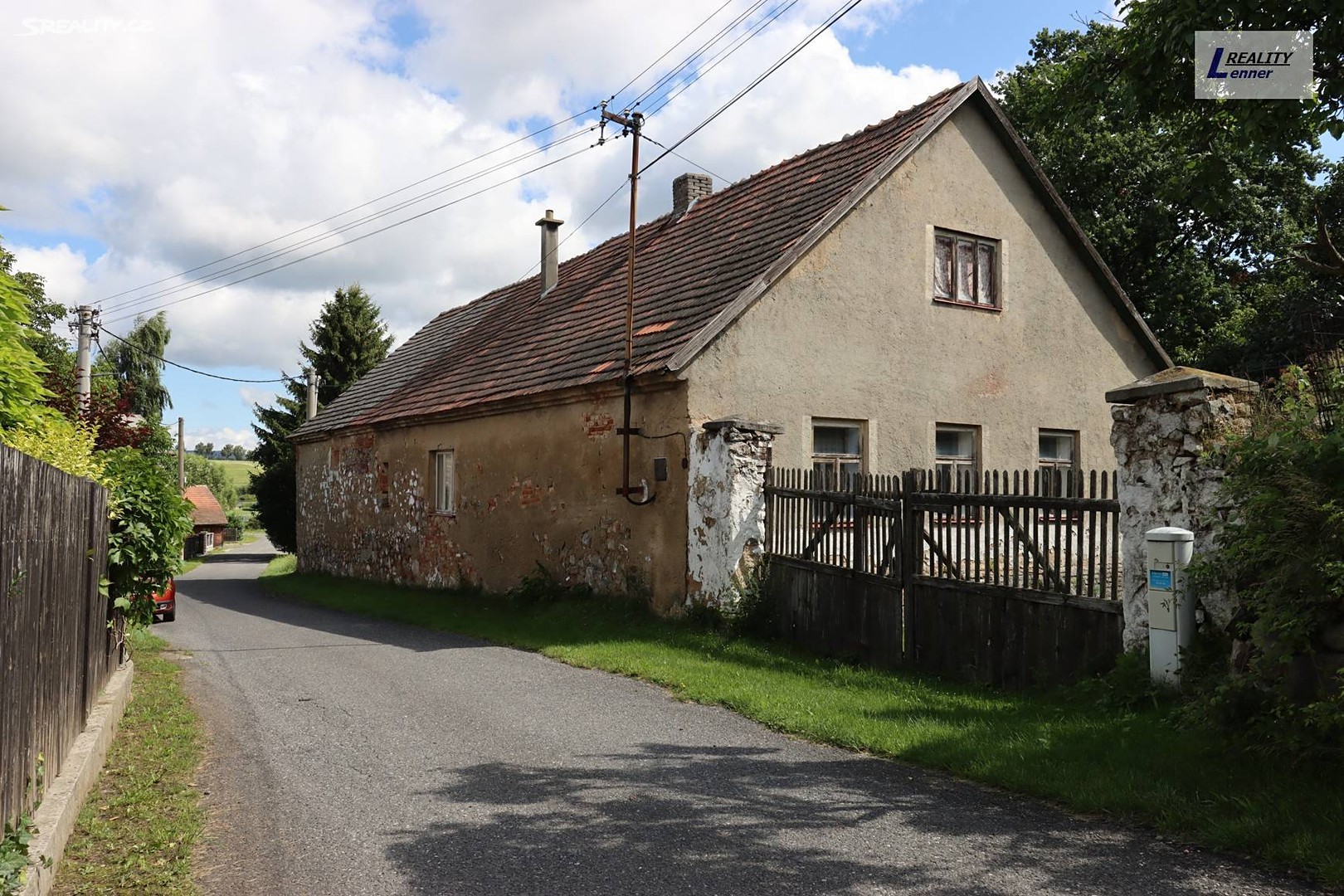 Prodej  rodinného domu 281 m², pozemek 1 700 m², Sedlice - Hoděmyšl, okres Příbram