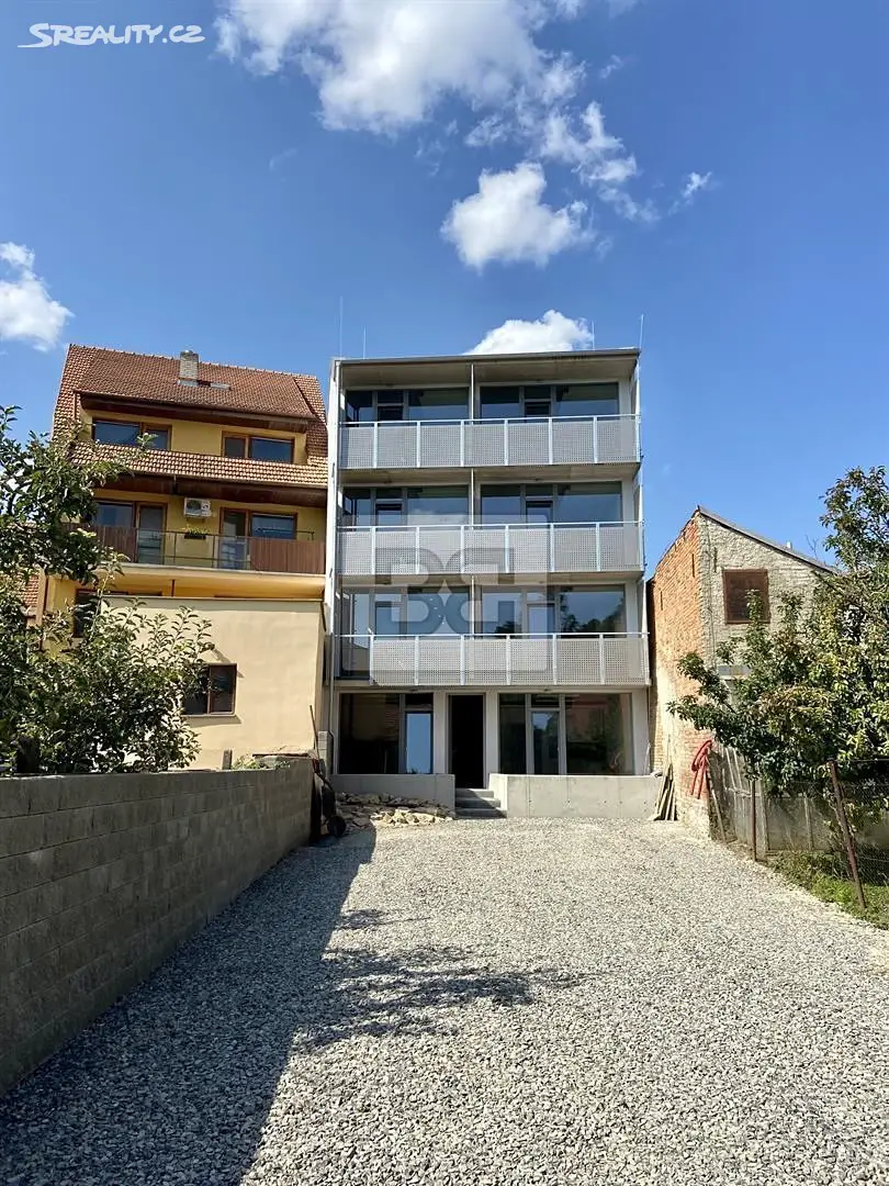Pronájem bytu 1+kk 38 m², Šimáčkova, Brno - Líšeň