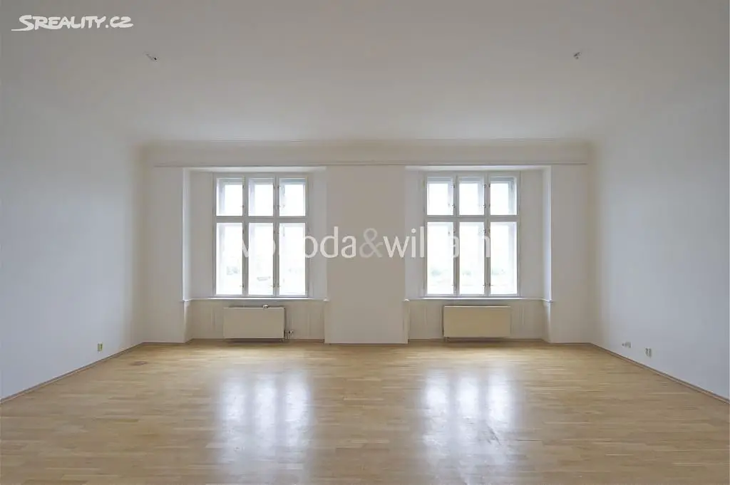 Pronájem bytu 6 pokojů a více 200 m², Rašínovo nábřeží, Praha 2 - Nové Město