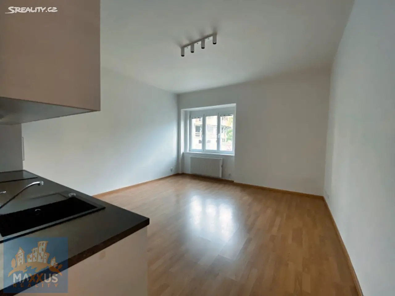 Prodej bytu 1+kk 30 m², Hodonínská, Praha 4 - Michle