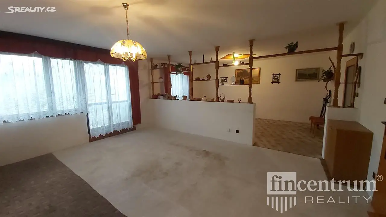 Prodej  rodinného domu 320 m², pozemek 415 m², Pod Lesem, Nýrsko