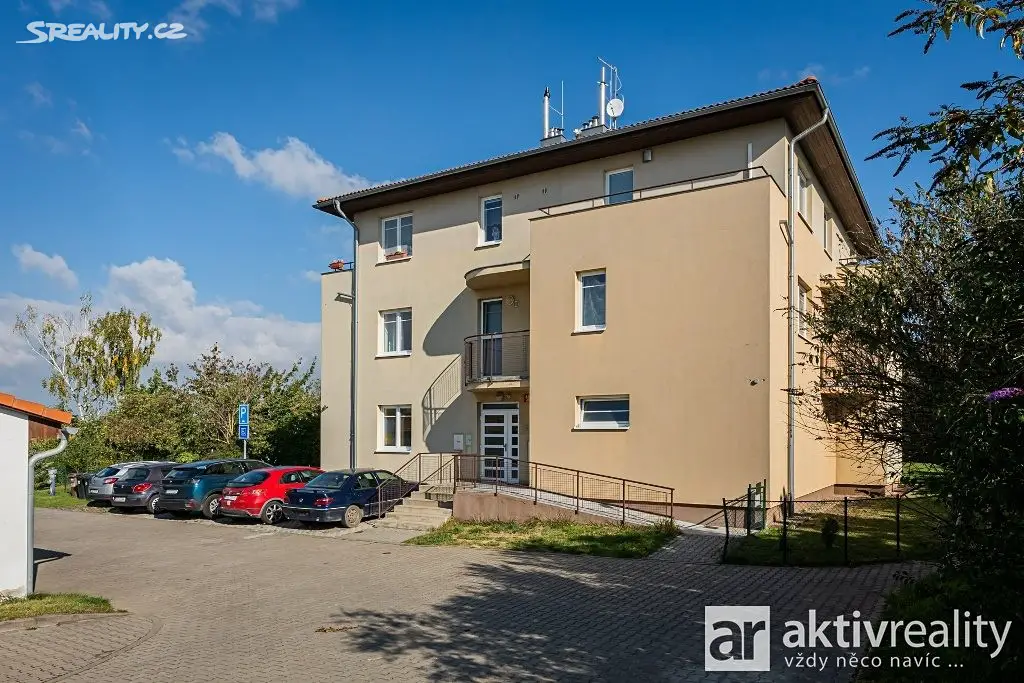Prodej bytu 2+kk 56 m², Rosická, Praha 9 - Vinoř