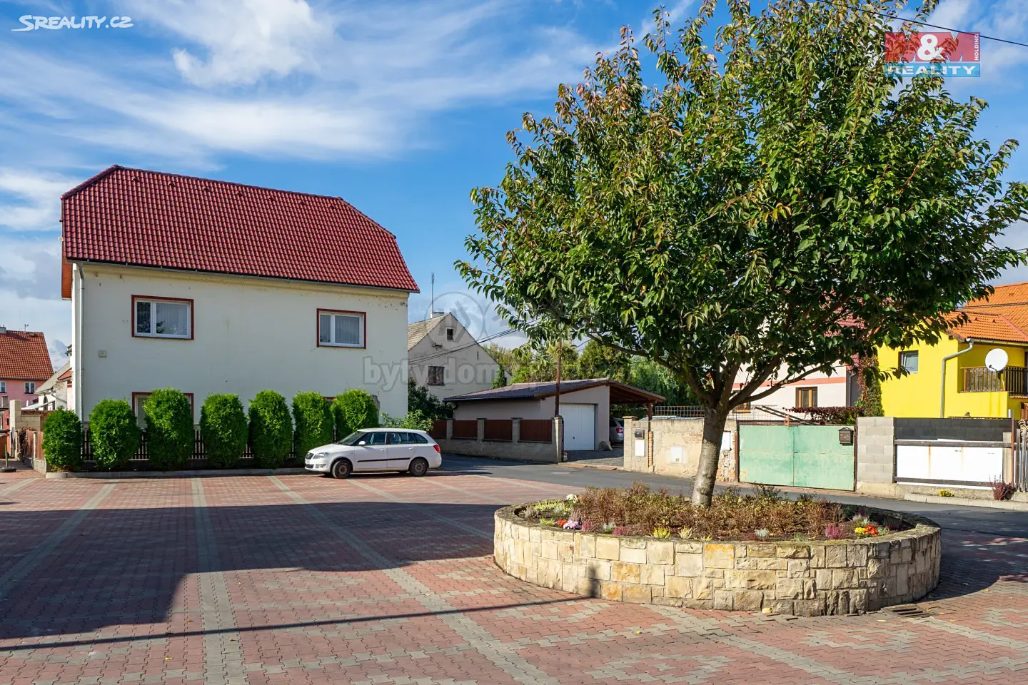 Prodej  rodinného domu 334 m², pozemek 334 m², Píšťany, okres Litoměřice