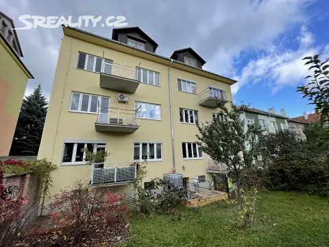 Prodej bytu 2+kk 67 m² (Podkrovní), Hlaváčkova, Brno - Královo Pole