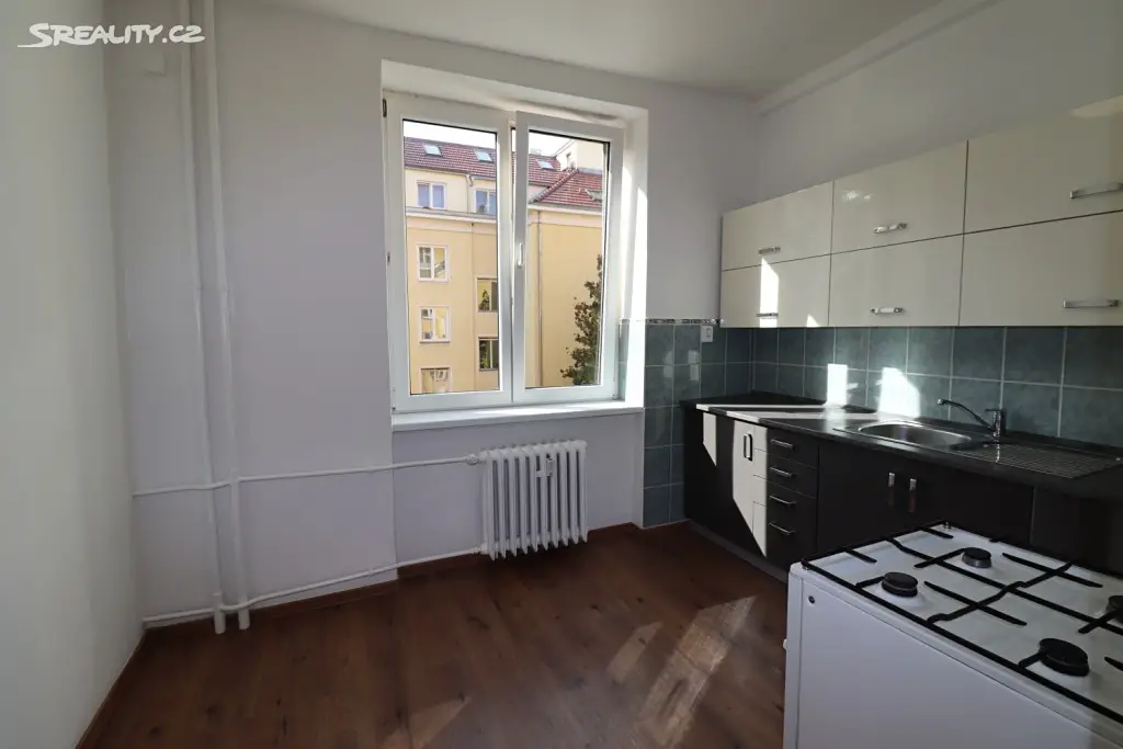 Prodej bytu 3+1 76 m², Jateční, Karlovy Vary
