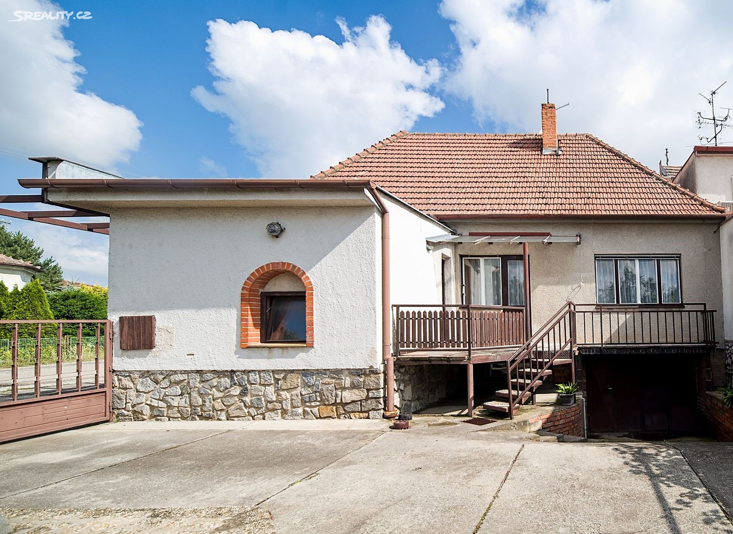 Prodej  rodinného domu 284 m², pozemek 548 m², Nádražní, Břeclav - Poštorná