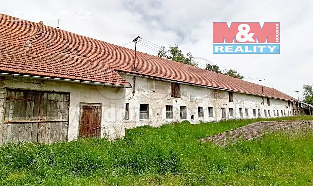 Prodej  stavebního pozemku 1 691 m², Dolní Chvatliny - Mančice, okres Kolín