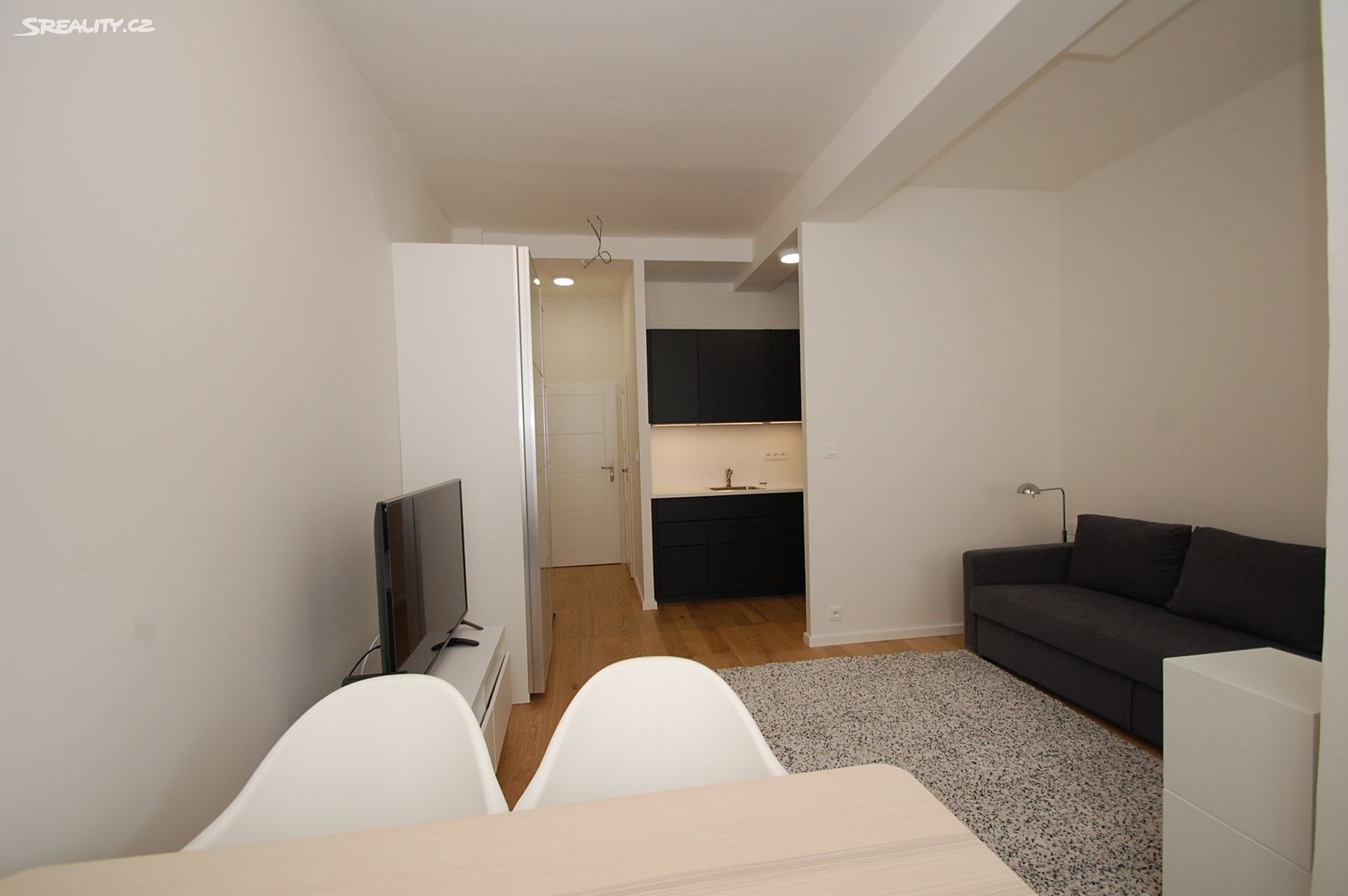 Pronájem bytu 1+kk 28 m², Italská, Praha 2 - Vinohrady